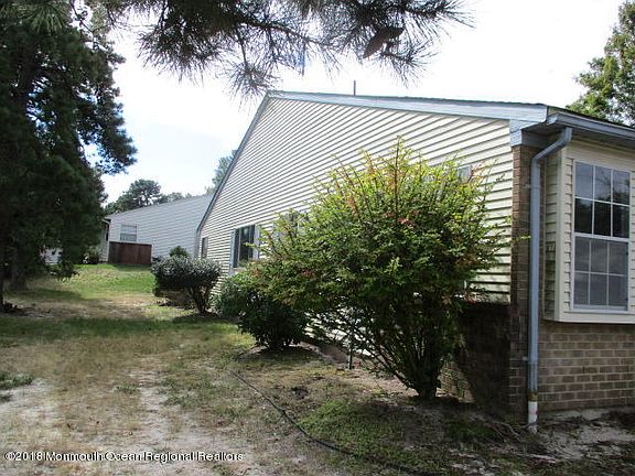 2nd image of 2 Deerfield Dr #A