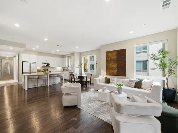 729 Eppleton Ln #303, Foster City, CA 94404