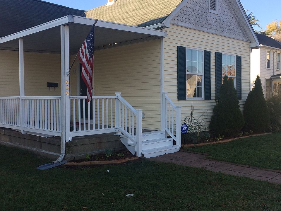1st image of 656 Orange St