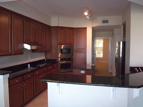 Designer Kitchen / All Appliances