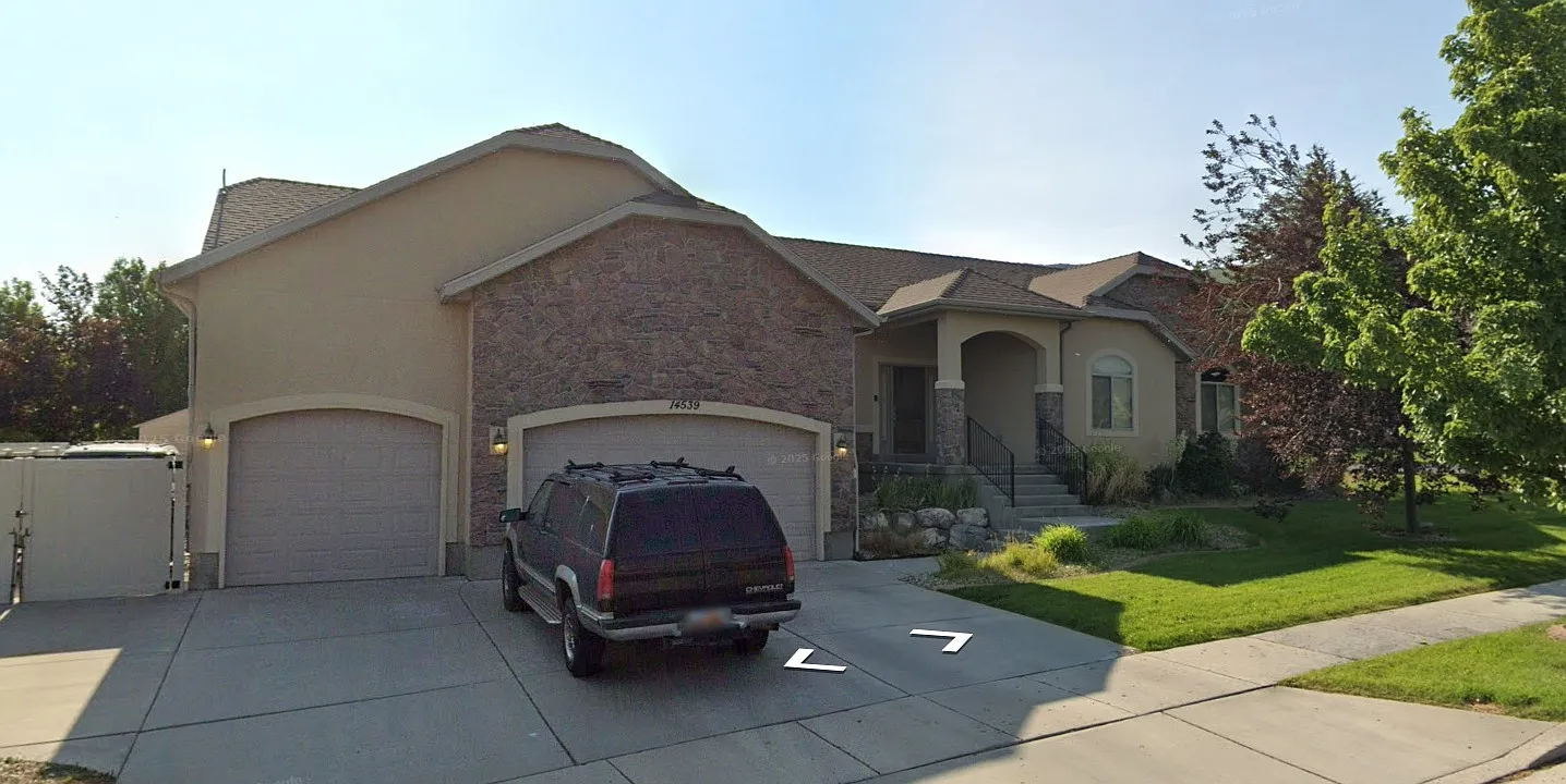 5 bed, 3.5 bath, 3600 sqft, $3,400 — Photo 1