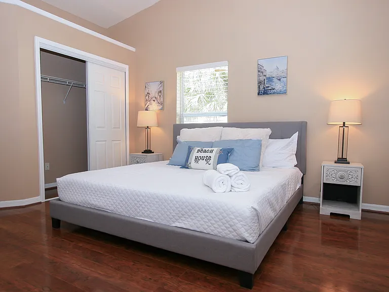 55 Velma Dr W — Photo 16