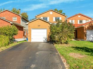 609 Roseheath Dr, Milton, ON L9T 4X2