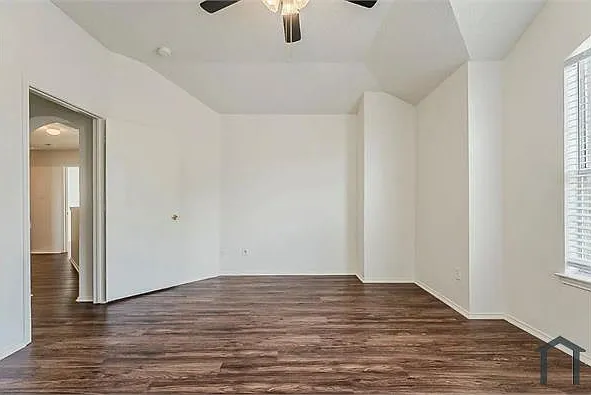 7702 Harbor Dr — Photo 18