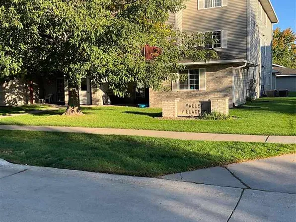 614 Kimberlite St, Tiffin, IA 52340