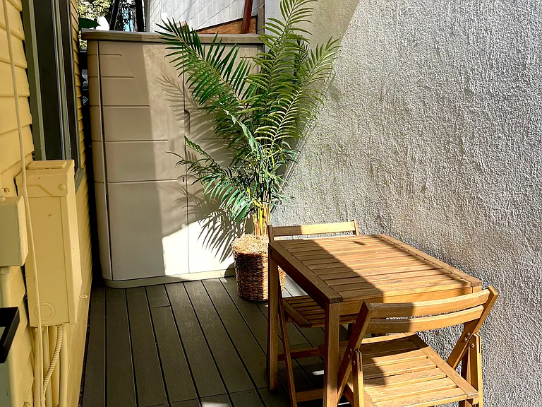Private back deck w/ storage shed