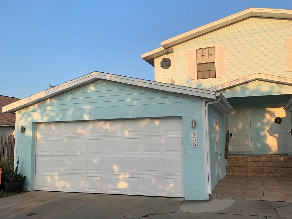 1st image of 935 S Patrick Dr #935