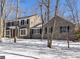 10 Lexington Ct, Shamong, NJ 08088