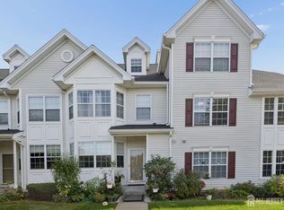 1505 Blossom Cir, Dayton, NJ 08810