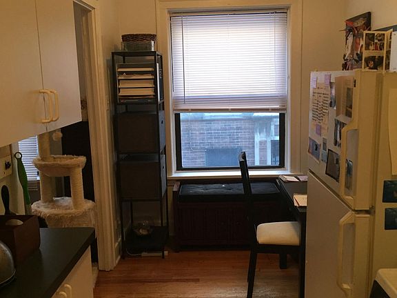 5th image of 5554 N Lakewood Ave APT 1C