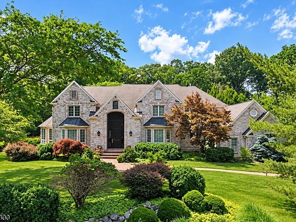 2nd image of 66 Baltusrol Way