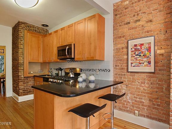 2nd image of 1113 8th Ave APT 1R