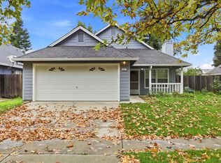 217 White Oak Ln, Winters, CA 95694