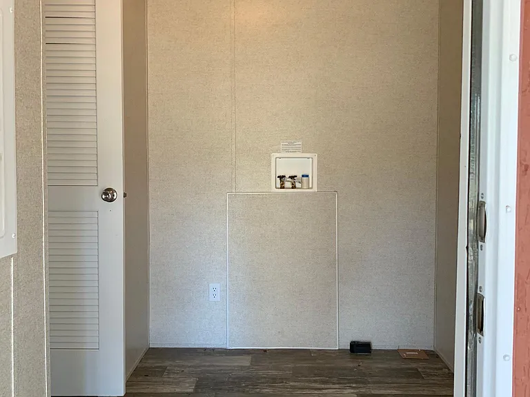 1450 Oak Ridge Est — Photo 15