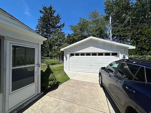 466 Colonial Ct Photo 1