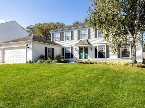 17880 N Inlet Dr, Strongsville, OH 44136