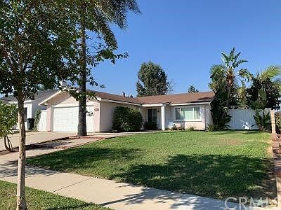2nd image of 3822 Vista Dr