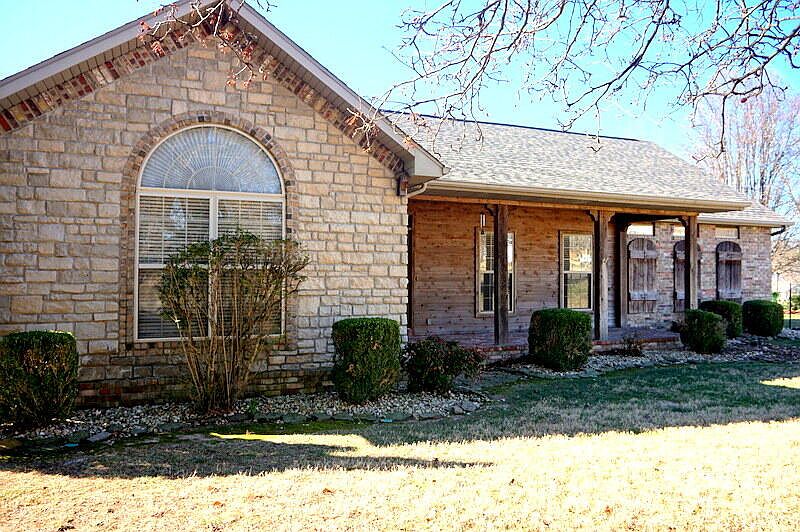 1st image of 130 Trafalgar Drive