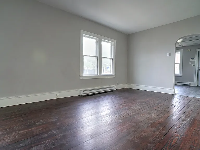 501 N Eddy St — Photo 6