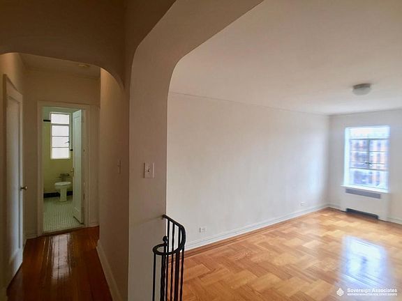 3rd image of 101 Cooper St APT 4M