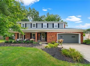 20753 Sandalwood Ln, Strongsville, OH