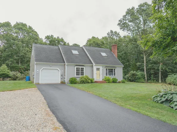 4 Kalmia Path, Sandwich, MA 02563