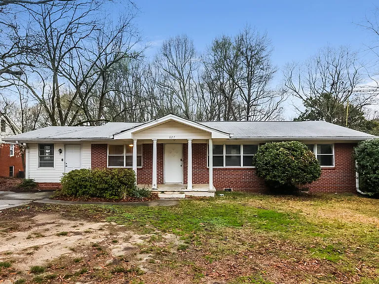627 Grayson Pkwy — Photo 1
