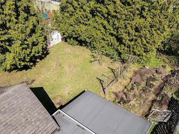 4th image of 645 Dobson Rd