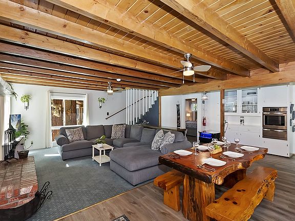 3rd image of 41480 Oak St
