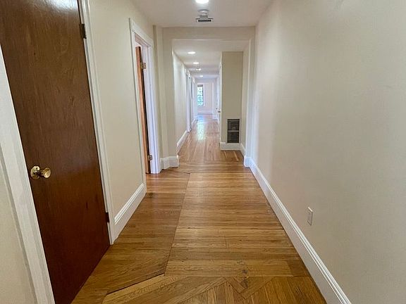 3rd image of 18 Dean Rd #3