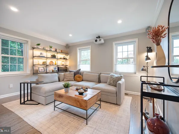 509 Bashford Ln APT 2, Alexandria, VA 22314