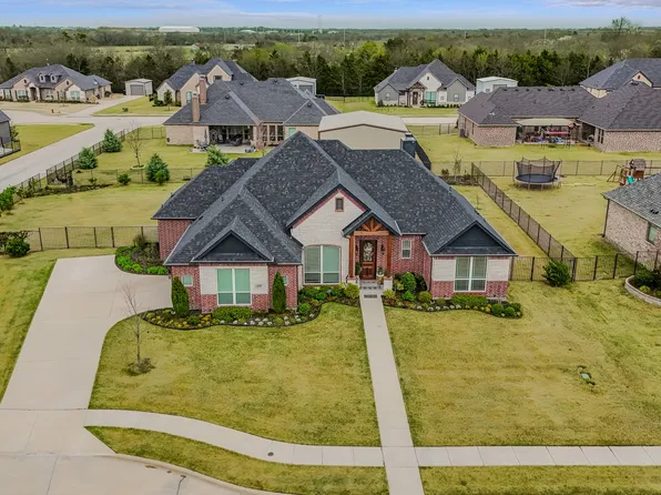 1008 Balgair St, Caddo Mills, TX 75135