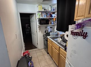 38 N 40th St APT 1F, Philadelphia, PA 19104
