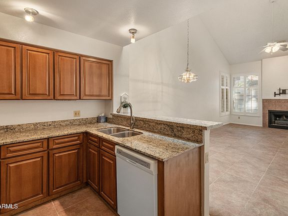 5th image of 1717 E UNION HILLS Drive #1076