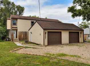 5307 NW Torgerson Dr, Des Moines, IA 50310