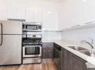 2702 N Wilton Ave #207, Chicago, IL 60614