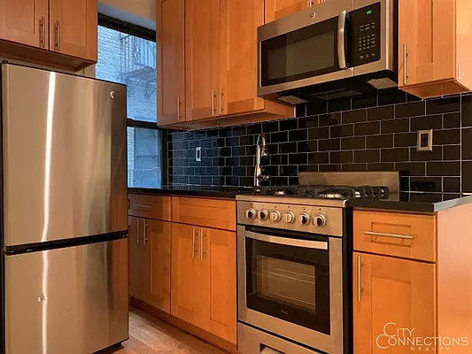 Rented by City Connections Realty | media 31