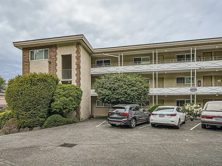 Anne Vista Apartments — Photo 23
