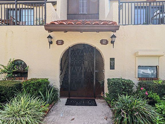 2nd image of 115 N Indian River Dr APT 201