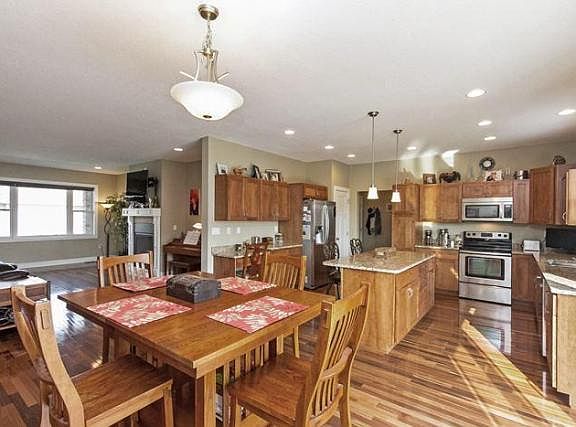 5th image of 2723 Clayton Dr