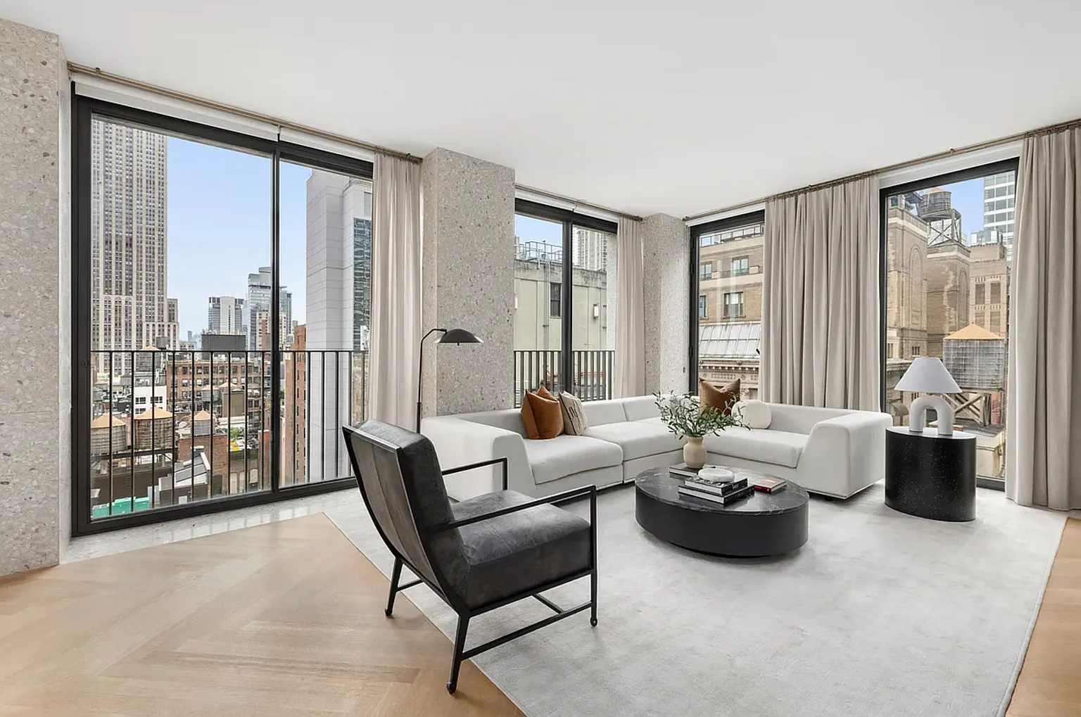16 W 40th St #25C photo 1