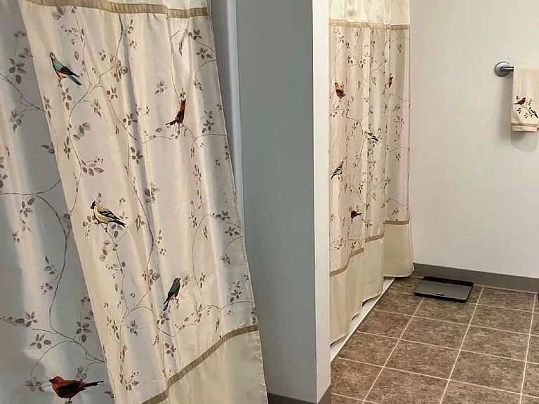 1027 Whitney Rd E #1 — Photo 10