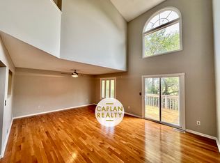 255 Pine Rock Ave APT 17, Hamden, CT 06514