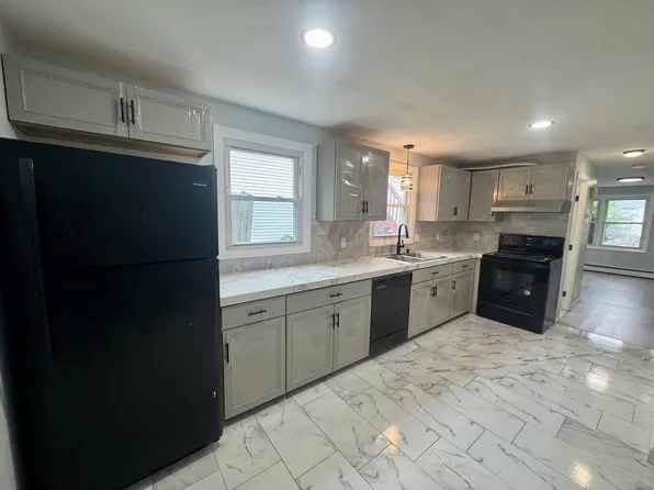 46 Sherwood St, Providence, RI 02908
