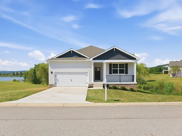 199 Waterfront Dr, Raphine, VA 24472