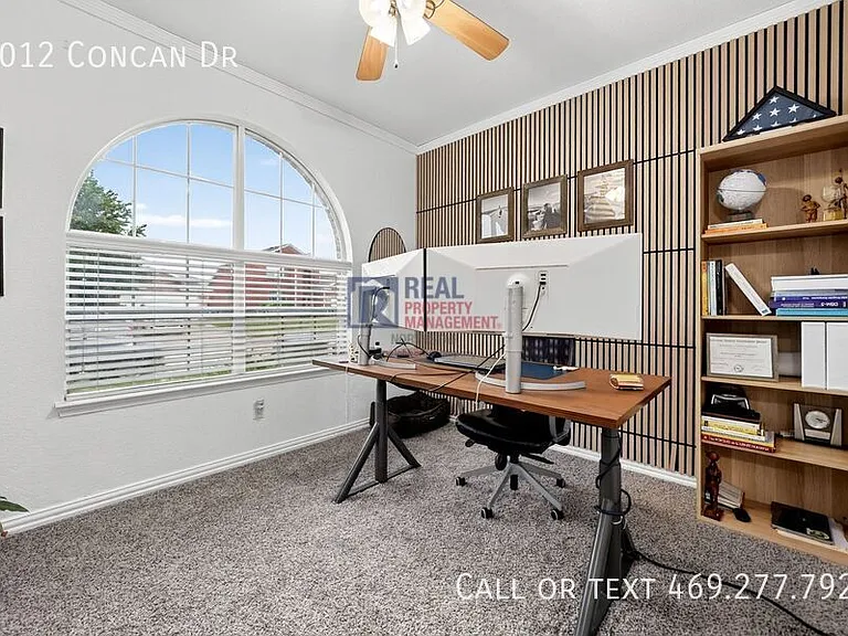 1012 Concan Dr — Photo 31