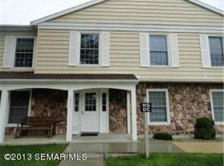 1911 Greenfield Ln SW, Rochester, MN 55902