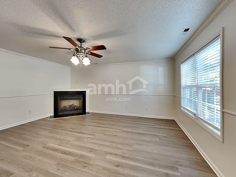 1302 River Rock Dr — Photo 6