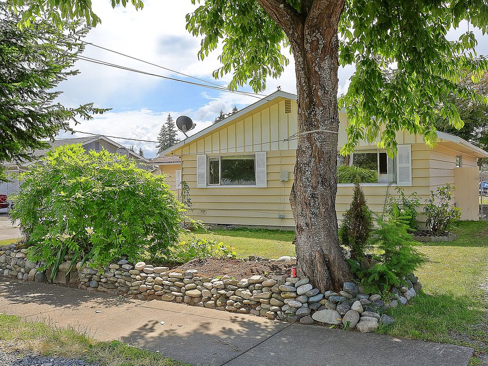 1st image of 4430 94th Pl NE