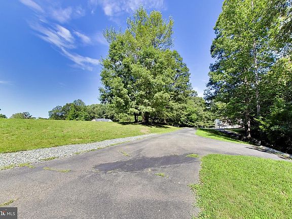5th image of 6157 Trotters Glen Dr